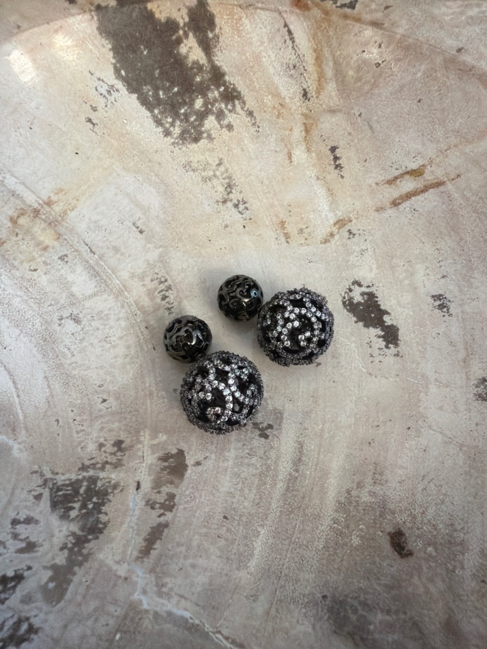 Two sided earrings - Picture 1 of 4
